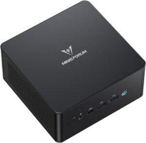 MINISFORUM UM890 Pro Mini PC - AMD AI Ryzen 9 8945HS, 8 C/16 T, GPU Radeon 780M, 2 slot per SSD M.2, DDR5, HDMI 2.1, DP 1.4, 2xUSB4, Oculink, 4xUSB-A, 2xRJ45 2.5G, Wi-Fi 6E e BT 5.2, 96 GB RAM, 2+2 TB NVMe